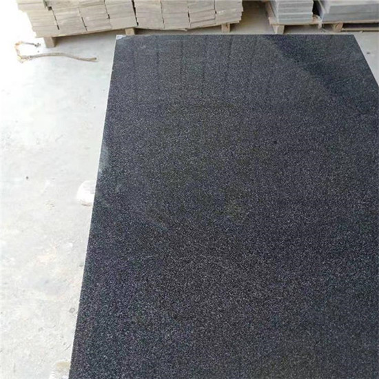 選擇室外芝麻灰石材，打造高品質(zhì)庭院環(huán)境(圖1)