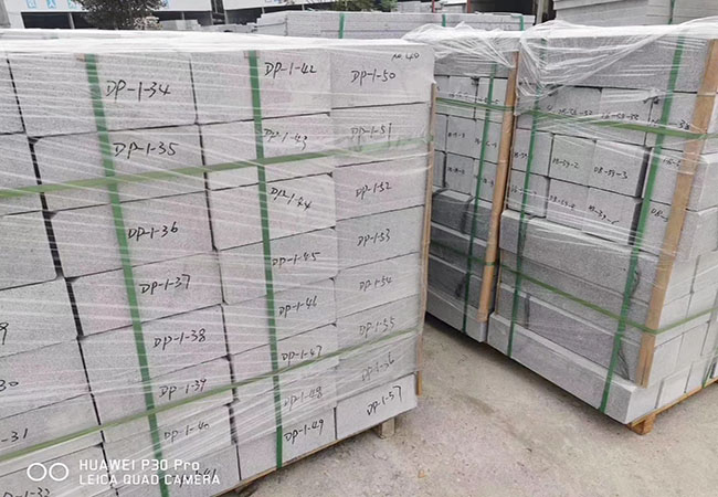 生態(tài)地鋪，用優(yōu)質(zhì)選料和精湛工藝呈現(xiàn)自然紋理之美(圖1)