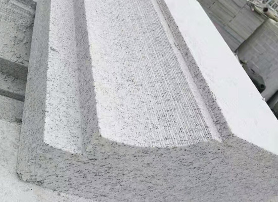 芝麻白路沿石施工鋪裝要注意什么？