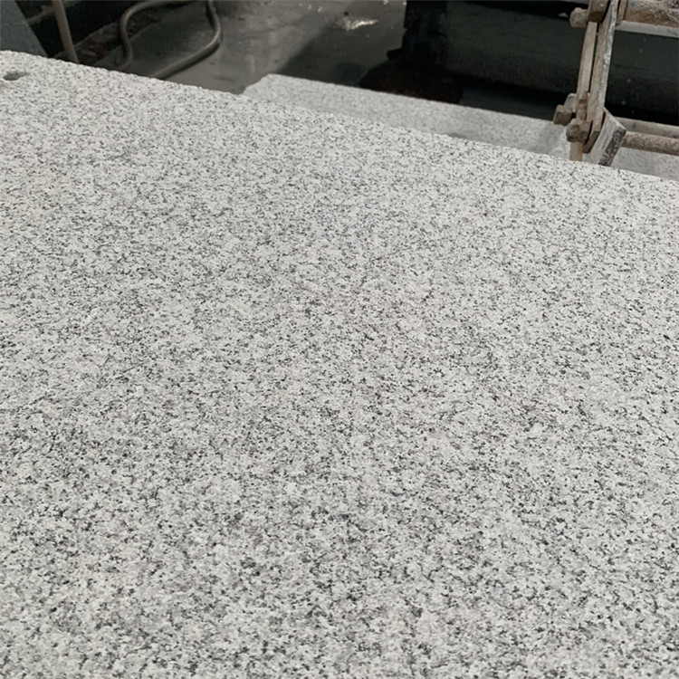 小院地面鋪什么石材好